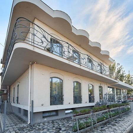 Gaudi Stylish Hotel Odesa Exterior photo