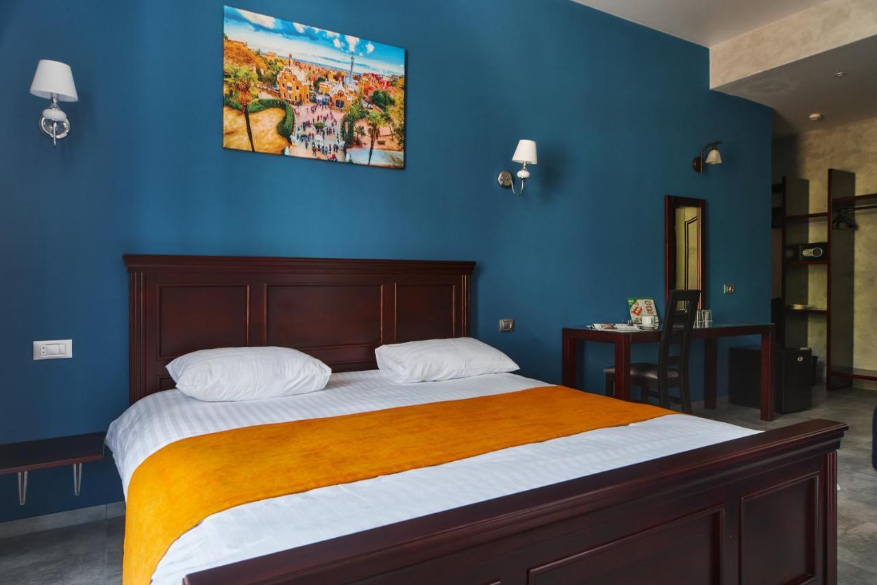 Gaudi Stylish Hotel Odesa Exterior photo