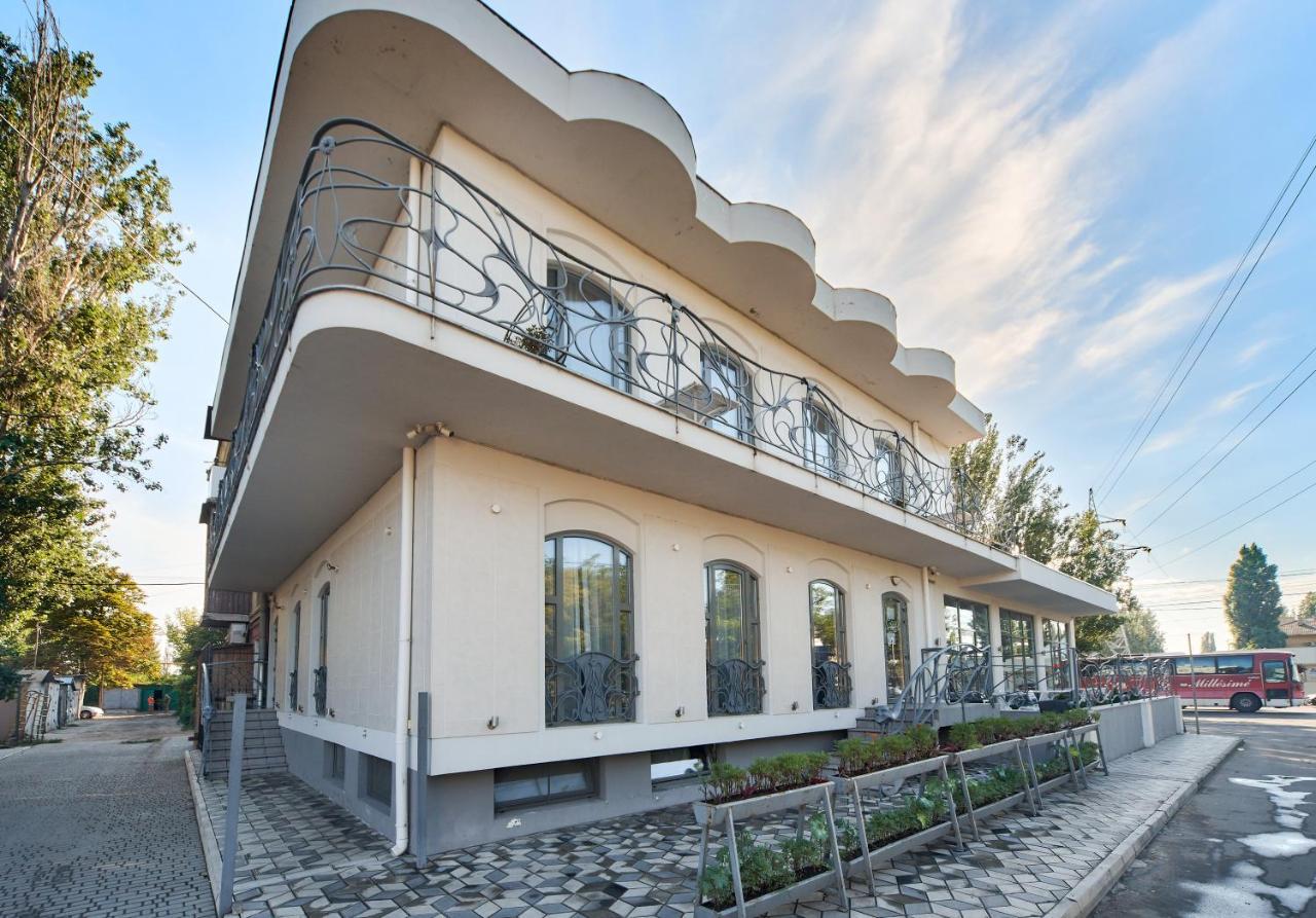 Gaudi Stylish Hotel Odesa Exterior photo