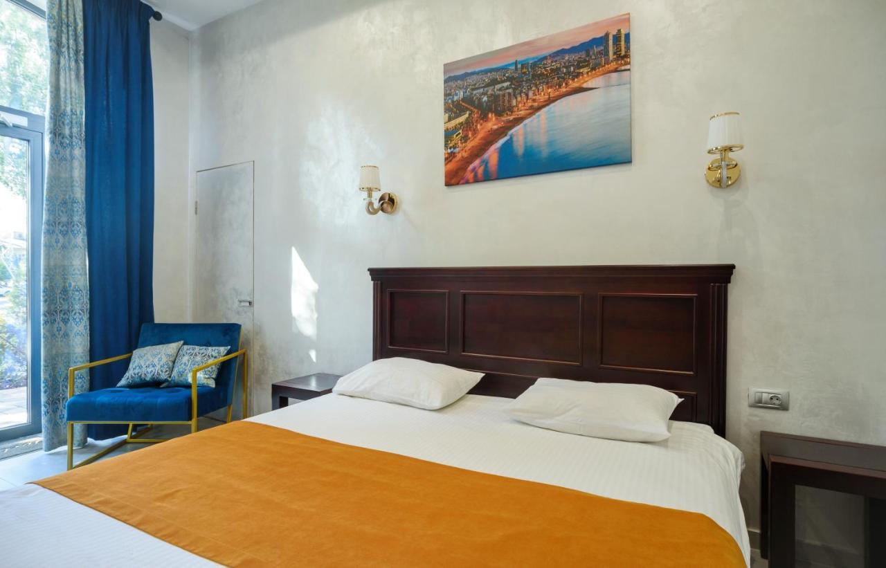 Gaudi Stylish Hotel Odesa Exterior photo