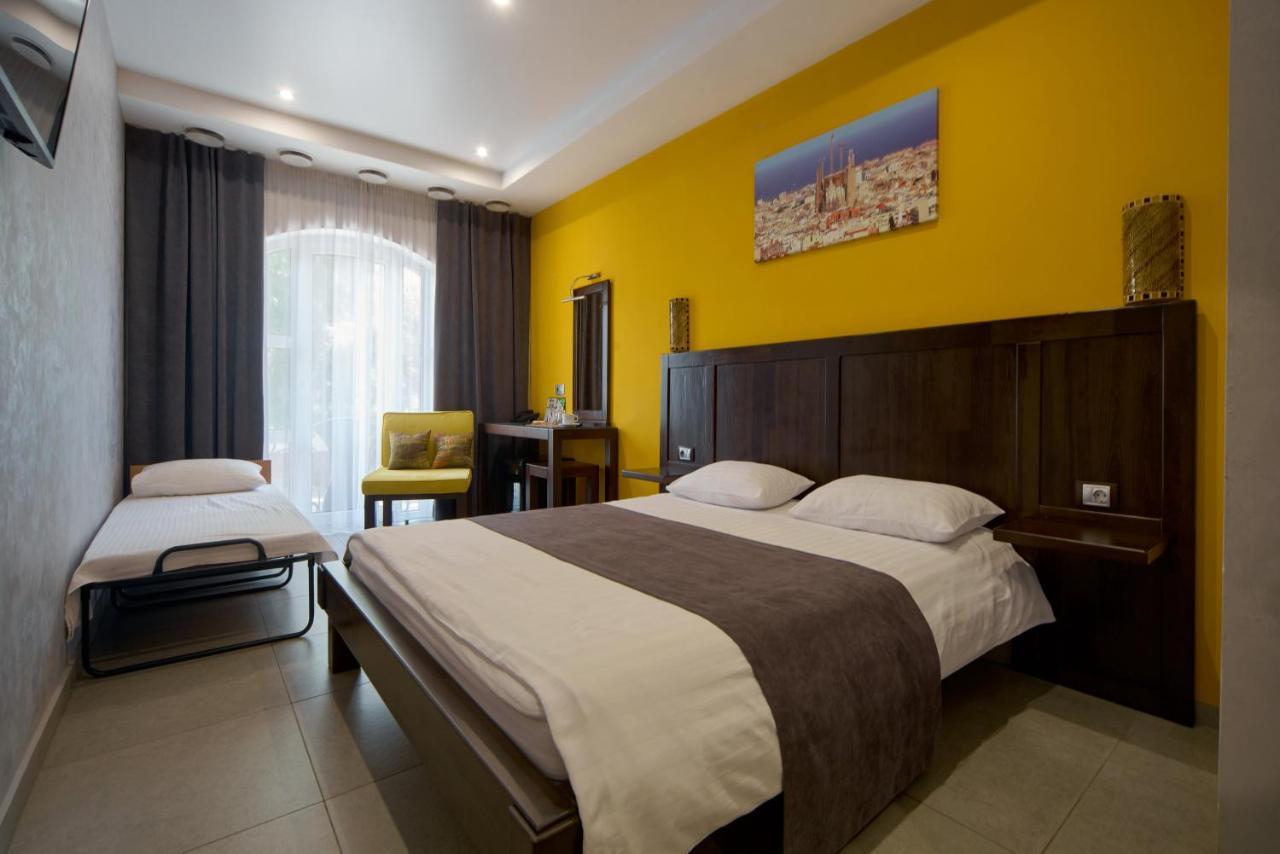 Gaudi Stylish Hotel Odesa Exterior photo
