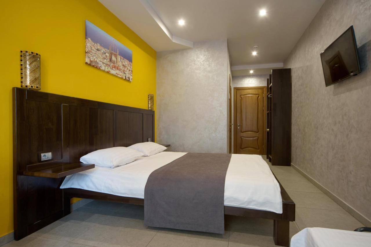 Gaudi Stylish Hotel Odesa Exterior photo