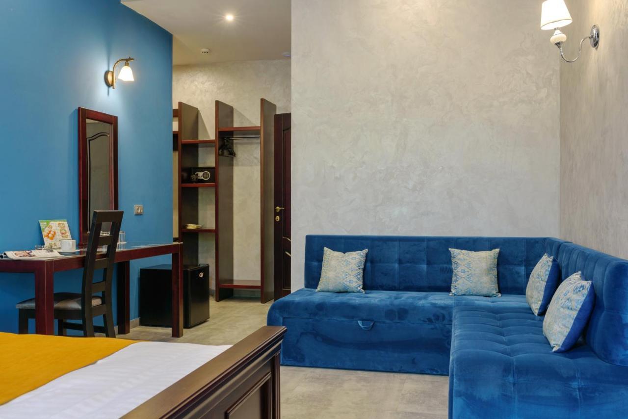 Gaudi Stylish Hotel Odesa Exterior photo